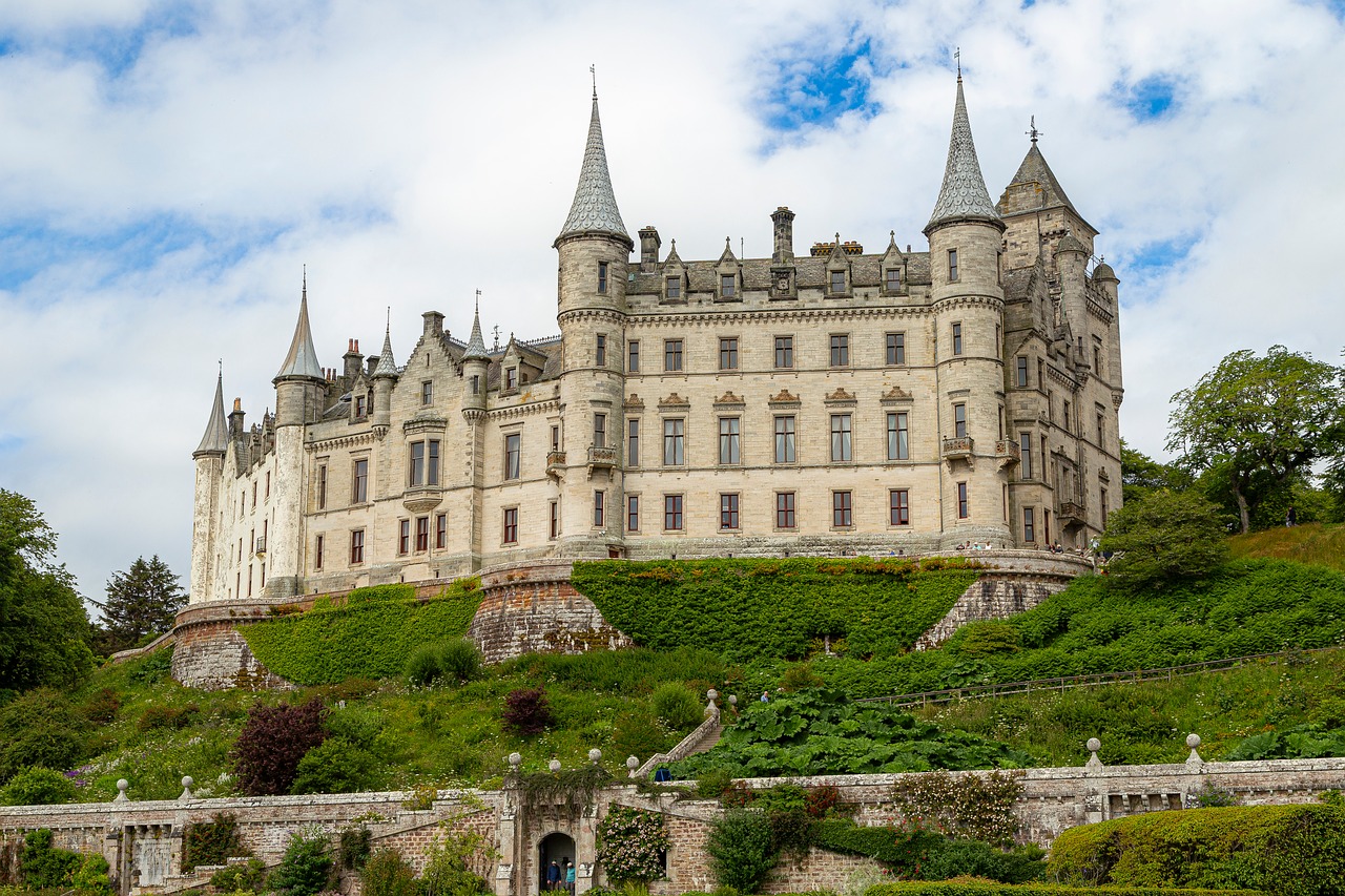 dunrobin castle, 1835, sutherland, scotland, clan sutherland, castle, sir charles barry